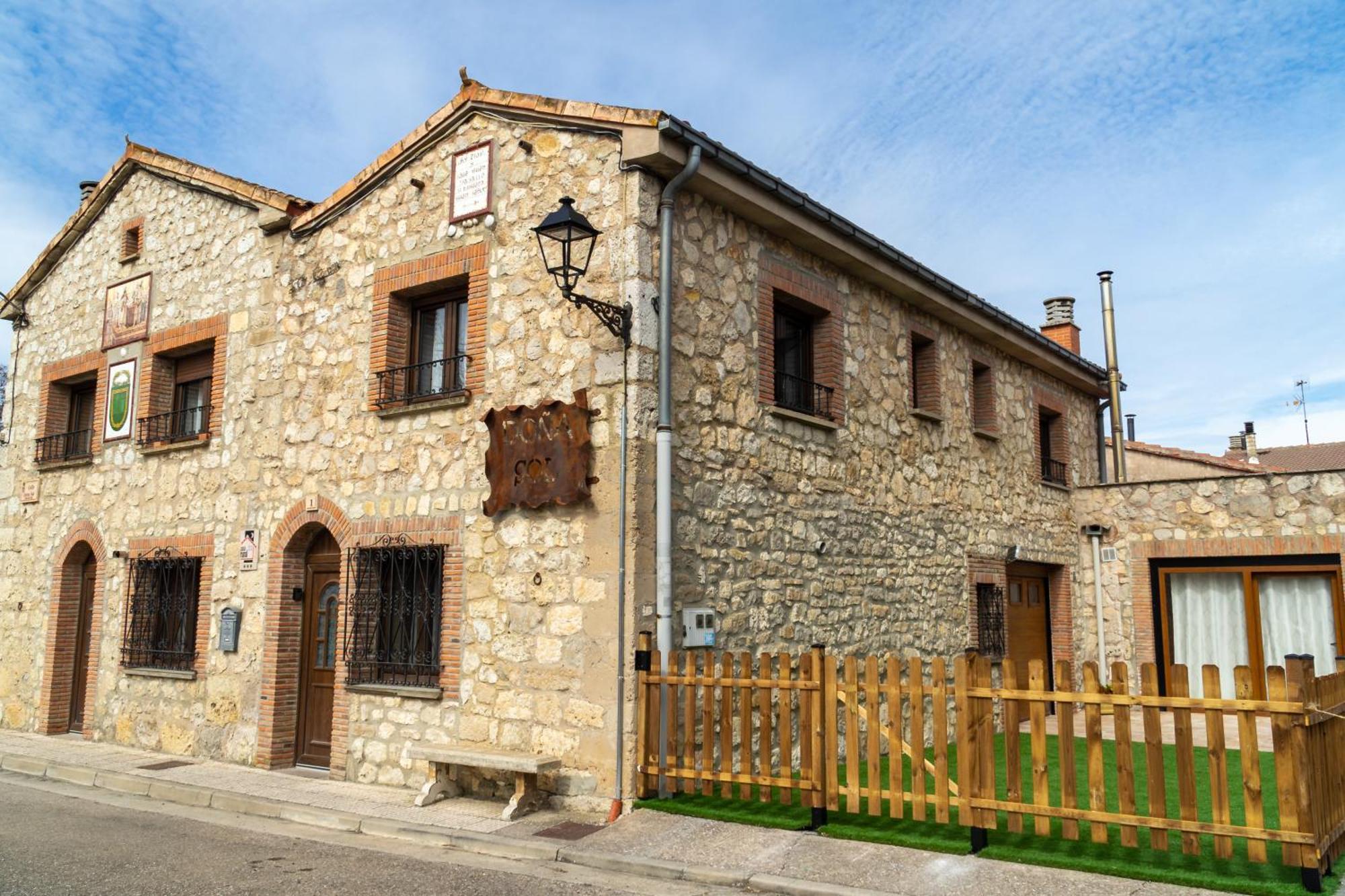 Dona Elvira Y Dona Sol Villa Vivar del Cid Exterior foto
